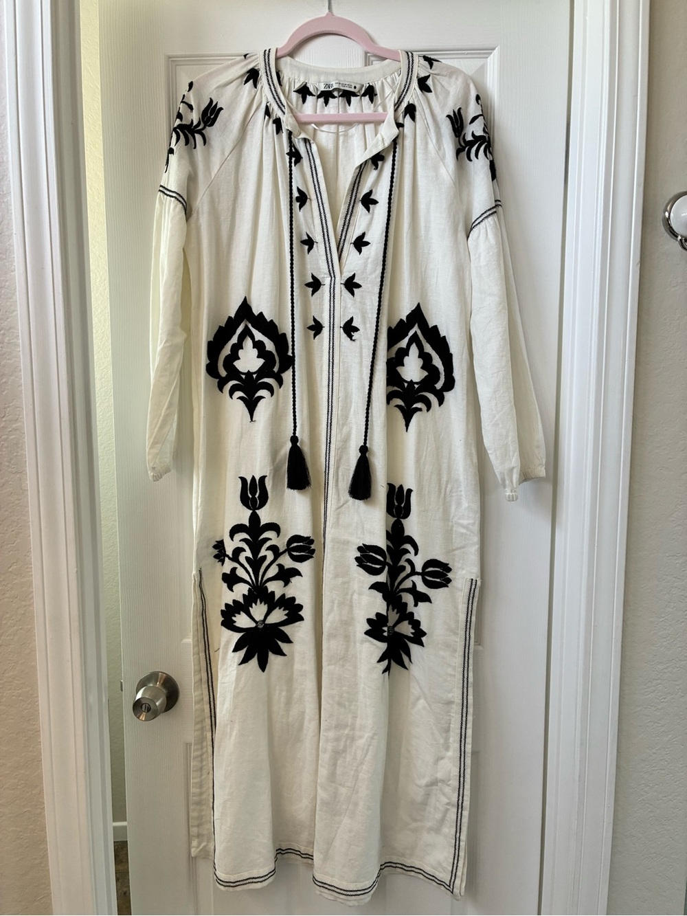Zara White Maxi Dress Kaftan with Black Embroidered Motifs